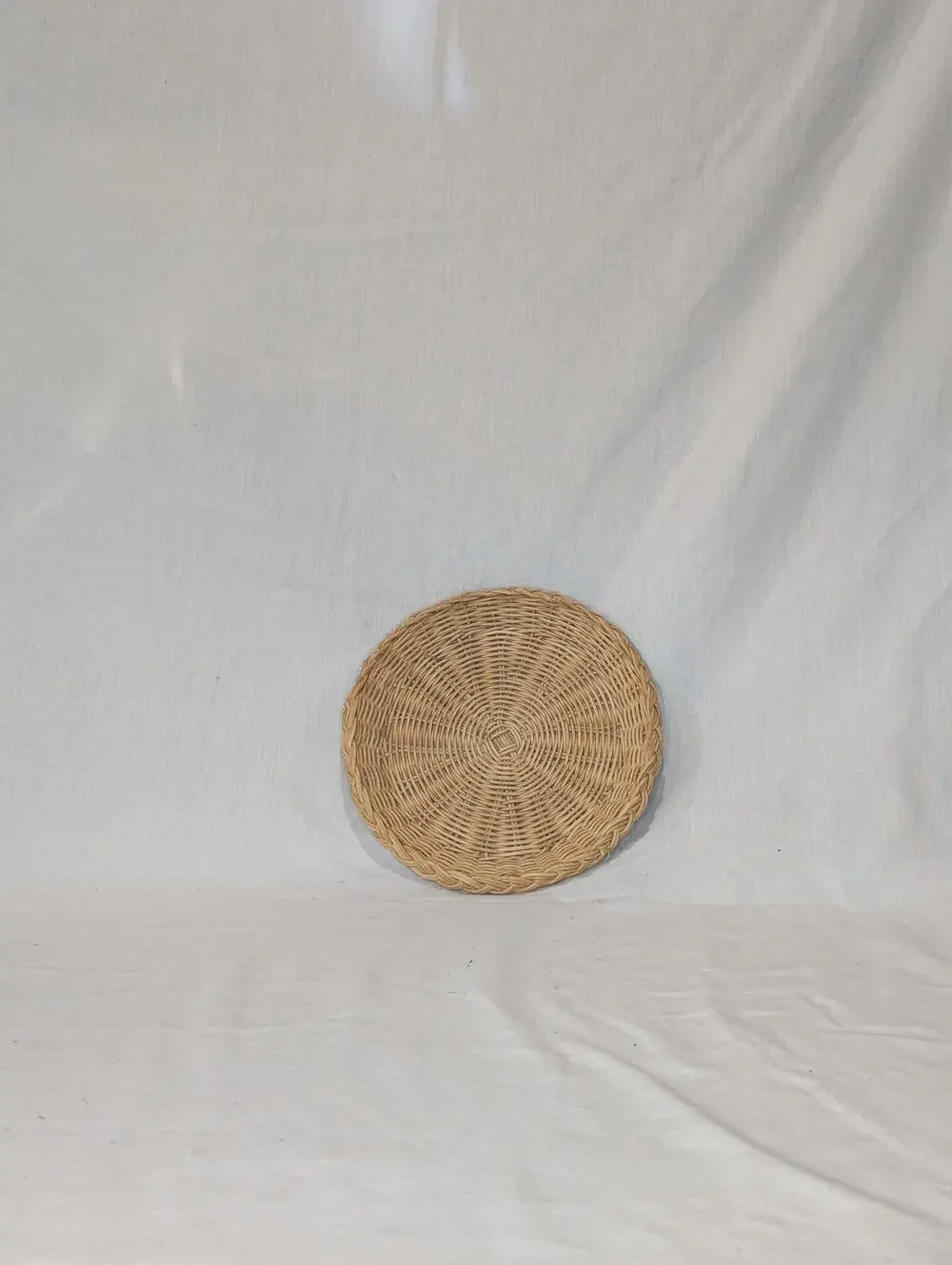 Vintage Round Woven Wicker Tray Shallow Basket Wall Decor Platter Accent